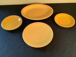 lot 136 image: Yellow Fiestaware