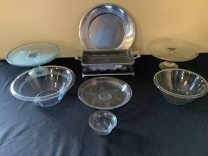 lot 148 image: Vintage Fire King Glass
