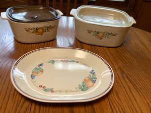 lot 150 image: Corelle Casserole Dishes
