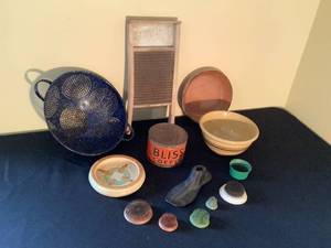 lot 153 image: Antiques Lot