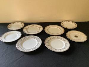 lot 173 image: Wedgewood China