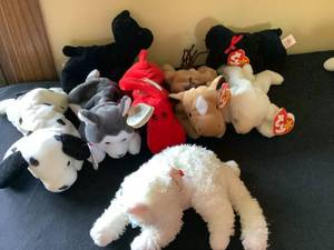 lot 177 image: Beanie Babies 3