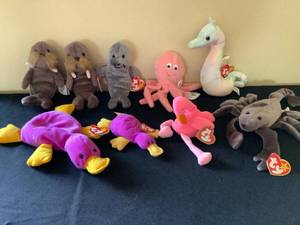 lot 182 image: Beanie Babies 8