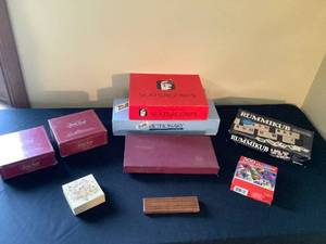 lot 157 image: Game Lot