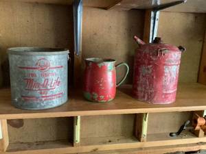 lot 254 image: Vintage Can, Minnow Bucket and Pitcher