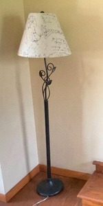 lot 222 image: Floor Lamp
