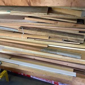 lot 253 image: Wood Pieces 2