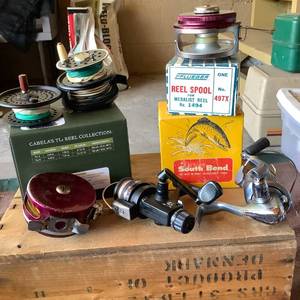 lot 275 image: Fishing Reels