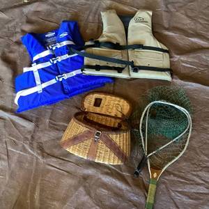lot 278 image: Fishing Accessories