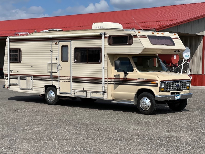 1988 FLEETWOOD JAMBOREE RALLYE Y26 MOTORHOME "NO RESERVE" KBID