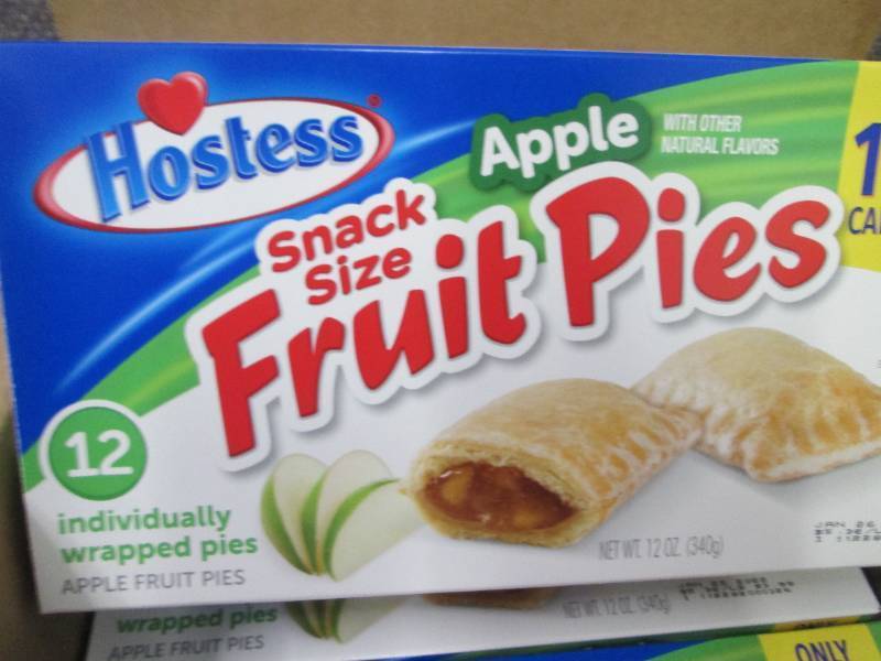 lot 93 image: 4 Boxes Hostess Snack Size Fruit Pi...