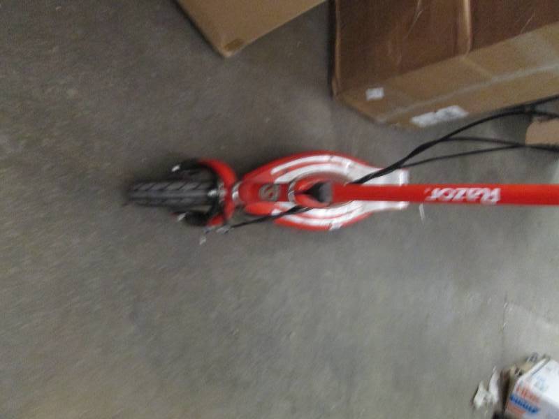 lot 101 image: razor scooter untested no charging ...