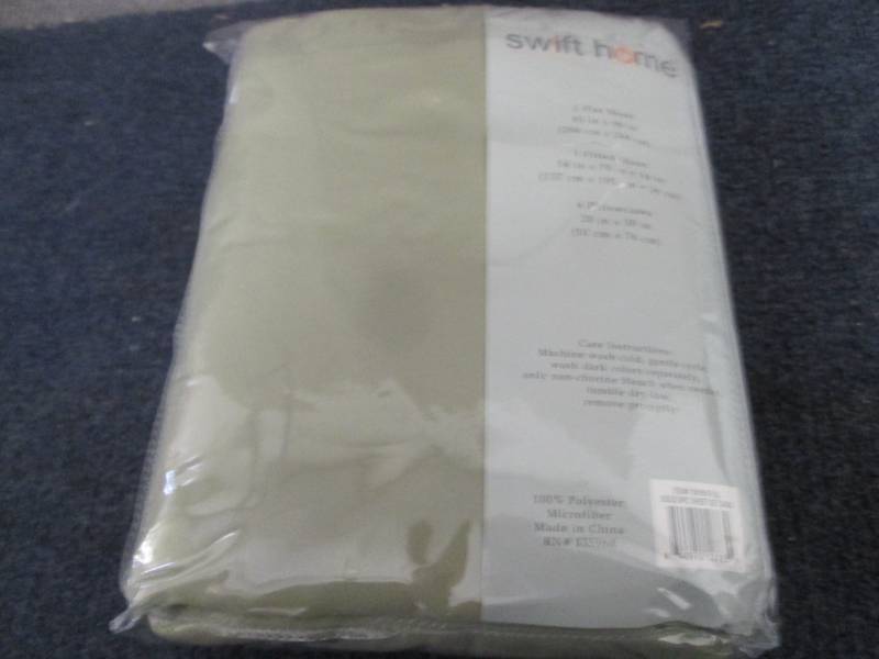 lot 118 image: Ultra-Soft Modern Microfiber 6-Pc. ...