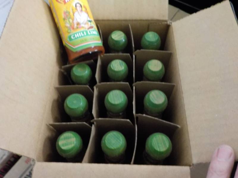 lot 294 image: Case of 12 - 5 oz Bottles Cholula H...