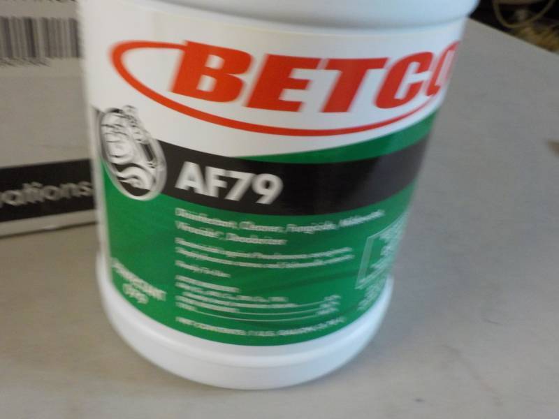 lot 263 image: Case of 4 Gallon Jugs Betco Acid Fr...