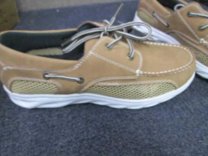 lot 125 image: Island Surf Mens Dock Boat Shoe Si...