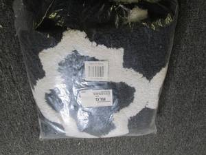lot 093 image: jj13 portsmouth home trellis 24 inch x 60 inch cotton bath rug