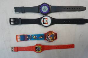 lot 199 image: kids plastic watches