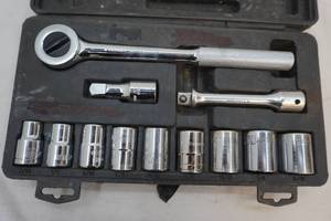 lot 229 image: Master Mechanic standard socket set