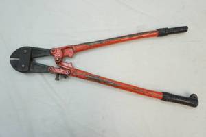 lot 234 image: 24 metal cutters