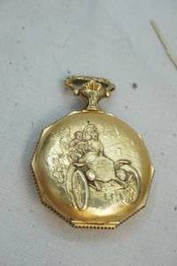 lot 32 image: vintage majestic 17 jewel Swiss pocket watch