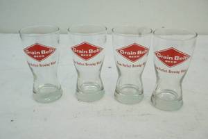 lot 36 image: Grain Belt beer glasses
