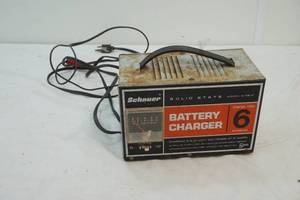 lot 67 image: Schauer 6 amp battery charger