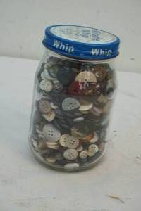 lot 124 image: jar of buttons