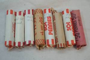 lot 139 image: 8 rolls of pennies