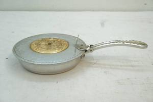 lot 160 image: aluminum decorative frying pan