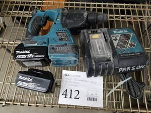 Makita XRH01 1516 Hammer Drill with (2) Batteries, (1) Charger, Carry Case