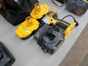 DeWalt DC825 14 Impact Driver with (2) Batteries, (1) Charger, Carry Case