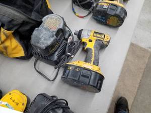 DeWalt DC825 14 Impact Driver with (2) Batteries, (1) Charger, Carry Case