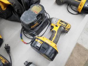 DeWalt DC825 14 Impact Driver with (2) Batteries, (1) Charger, Carry Case