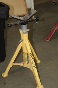 Sumner 2500-lbs 22 Pipe Stand