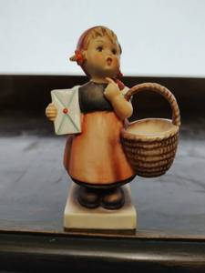 Vintage 1962 Hummel by Goebel- Meditation