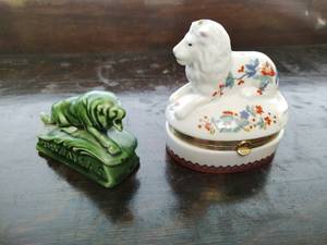 Two Lion Dcor Pieces