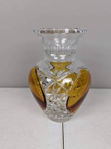 lot 49 image: Vintage Cut Crystal Clear Glass Vase with Amber Accent