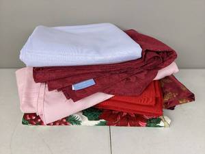 lot 72 image: Assortment of (8) WinterChristmas Themed Tablecloths