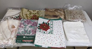 lot 29 image: Assortment of Tablecloths, Table Runners and a Placemat