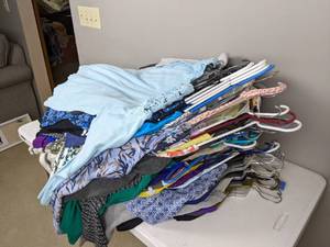 lot 133 image: Large Assortment of Size 1X-3X Womens Tops St. Johns Bay, Style & Co., Lane Bryant, Loft, Notations, Alfani, JM Collection and More