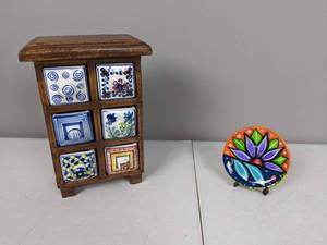 lot 169 image: Decorative Wooden Cubby with (6) Ceramic Containers and Ceramic Plate with Stand
