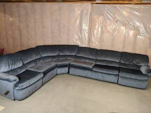lot 182 image: Reclining Corner Sectional, Grey