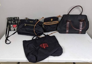 lot 167 image: Assortment of Womens PursesBags Robin Ruth, Baggallini, Tommy Hilfiger and More