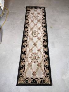 lot 206 image: Floral Detailed Runner Rug, 90 x 24