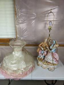 lot 221 image: Marvelous Vintage Lady Harp and Man Violin Musical Figurine Table Lamp and Fringe Shade