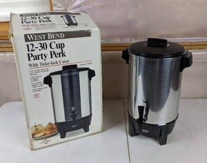 lot 223 image: West Bend 58030 Coffee Urn, 12-30 Cup