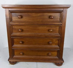 lot 33 image: Wooden Three-Drawer Chest of Drawers with Ball Feet