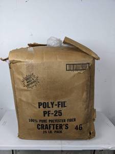 lot 101 image: Crafters PF-25 Poly-Fil, 25 lbs, White