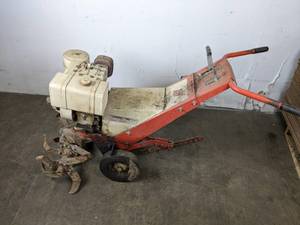 lot 113 image: Vintage Simplicity Rear Tine Tiller, 8HP